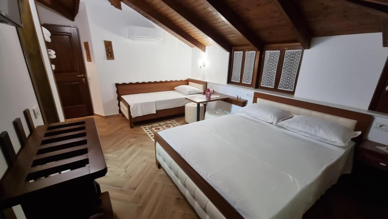 Master Hotel Berat Eksteriør bilde